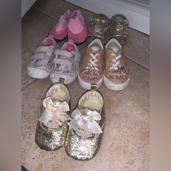 Girls Shoes - Picture 2 of 2